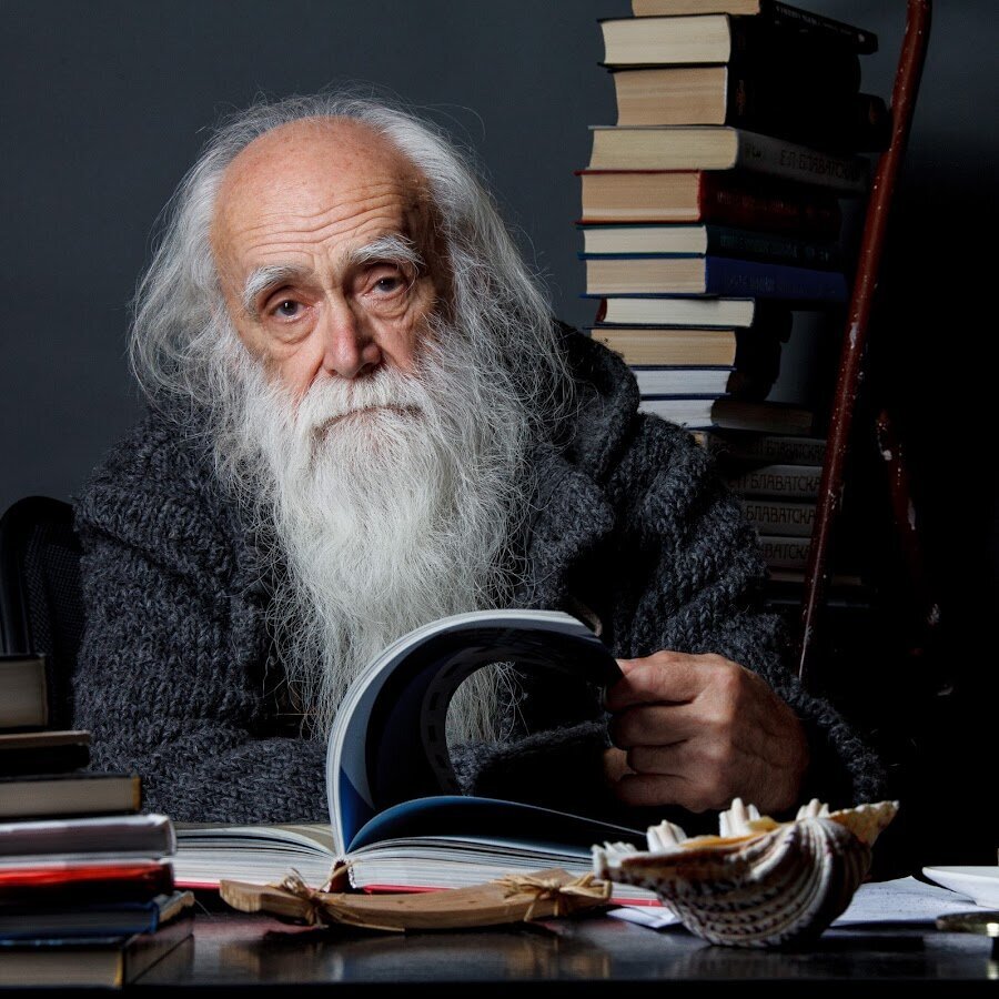 Лев клыков википедия биография и личная жизнь