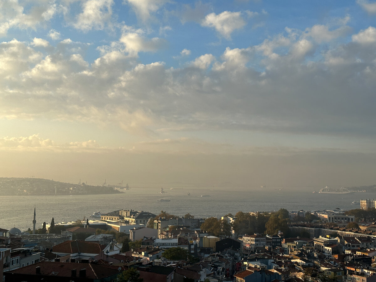 Осторожно! Гипнотизирующий вид на рассвете