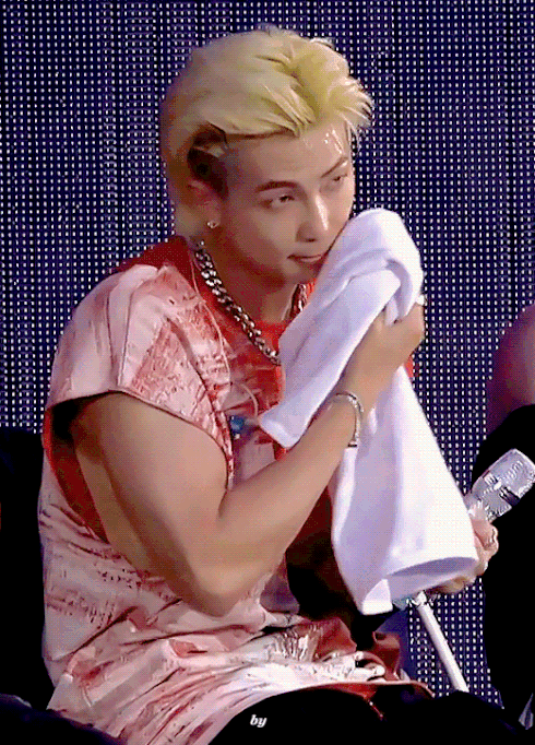 Намджууунс!..