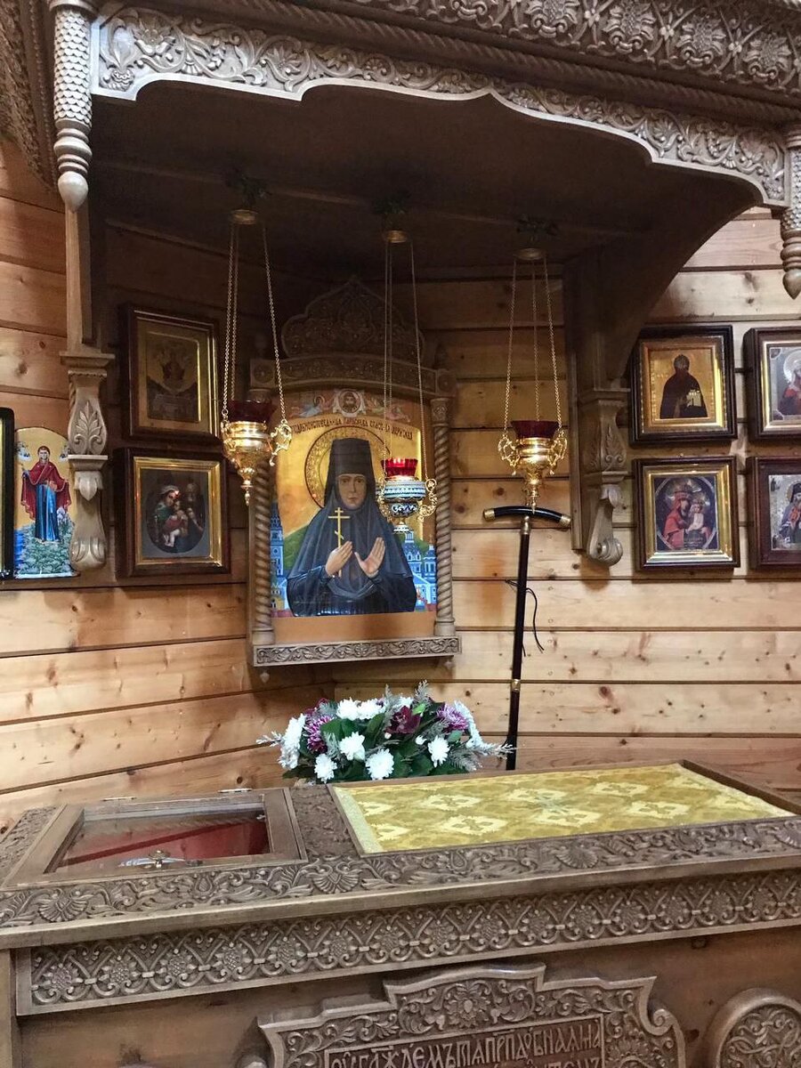 Икона и мощи святой преподобноисповедницы Параскевы (Матиешиной)  