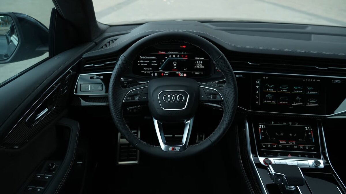 Audi SQ8 с 1000-сильным двигателем разрывает время и пространство с мировым  рекордом скорости 100 - 200 километров в час за 5,41 секунды | Авто Дом 24  | Дзен