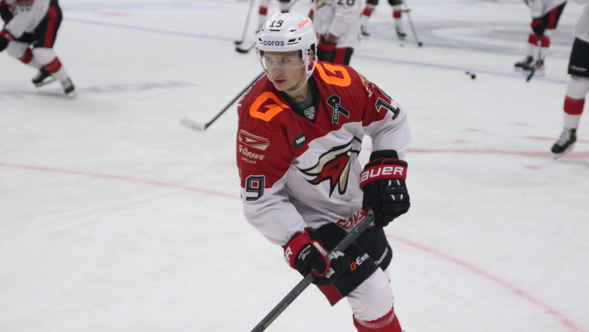 Ткачев пока впереди