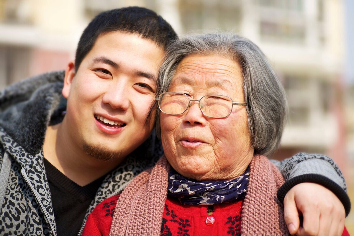 Японски реально мама. Пожилой китаец. Пожилые корейцы. Китайские пенсионеры. Бабушка китаянка.