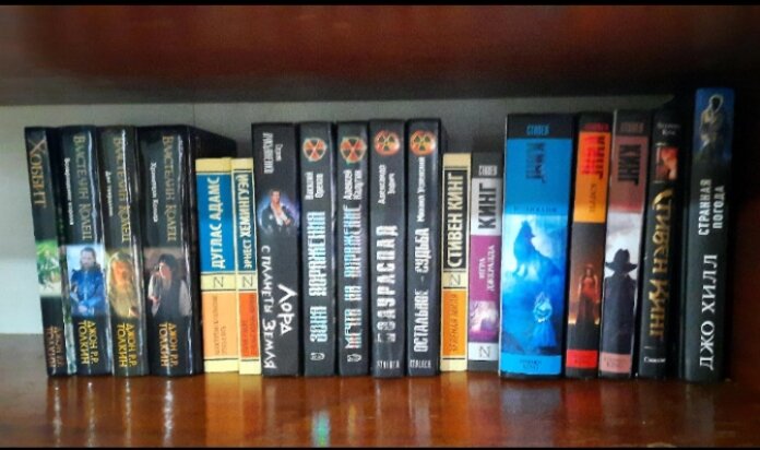 Мои Сокровища😊  люблю фантастику, и всегда буду любить 😊