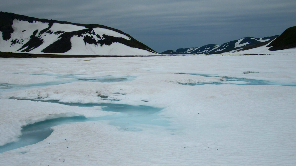 Коварная красота! На обратном пути с Горелого набрала воды в кроссовки