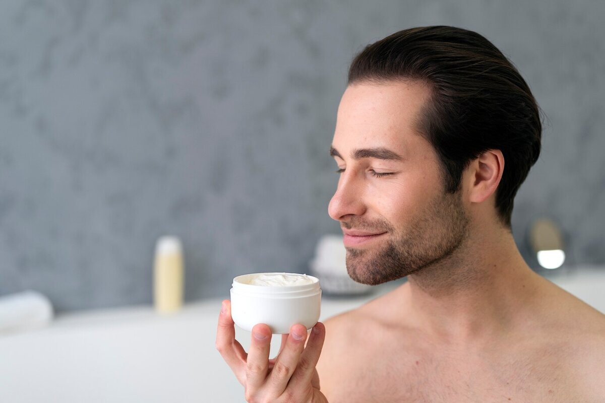 Men skincare. Мужчина и женщина косметология. Men skincare. Кожа лица мужская. Мужская косметология.