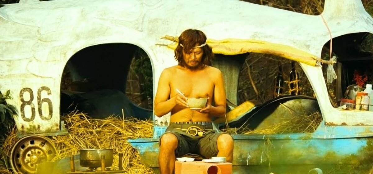 С 17 по 18 февраля 1944 года, во время войны на Тихом океане, американские военные внезапно начали воздушную атаку на острова Трук.-6