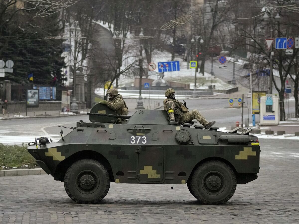    Украинские военные в Киеве© AP Photo / Vadim Ghirda