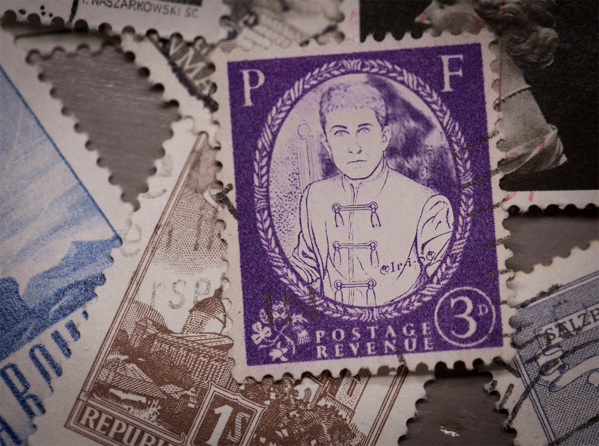 Цвет одежды играет не менее важную роль в создании образа, чем описание облика персонажа.