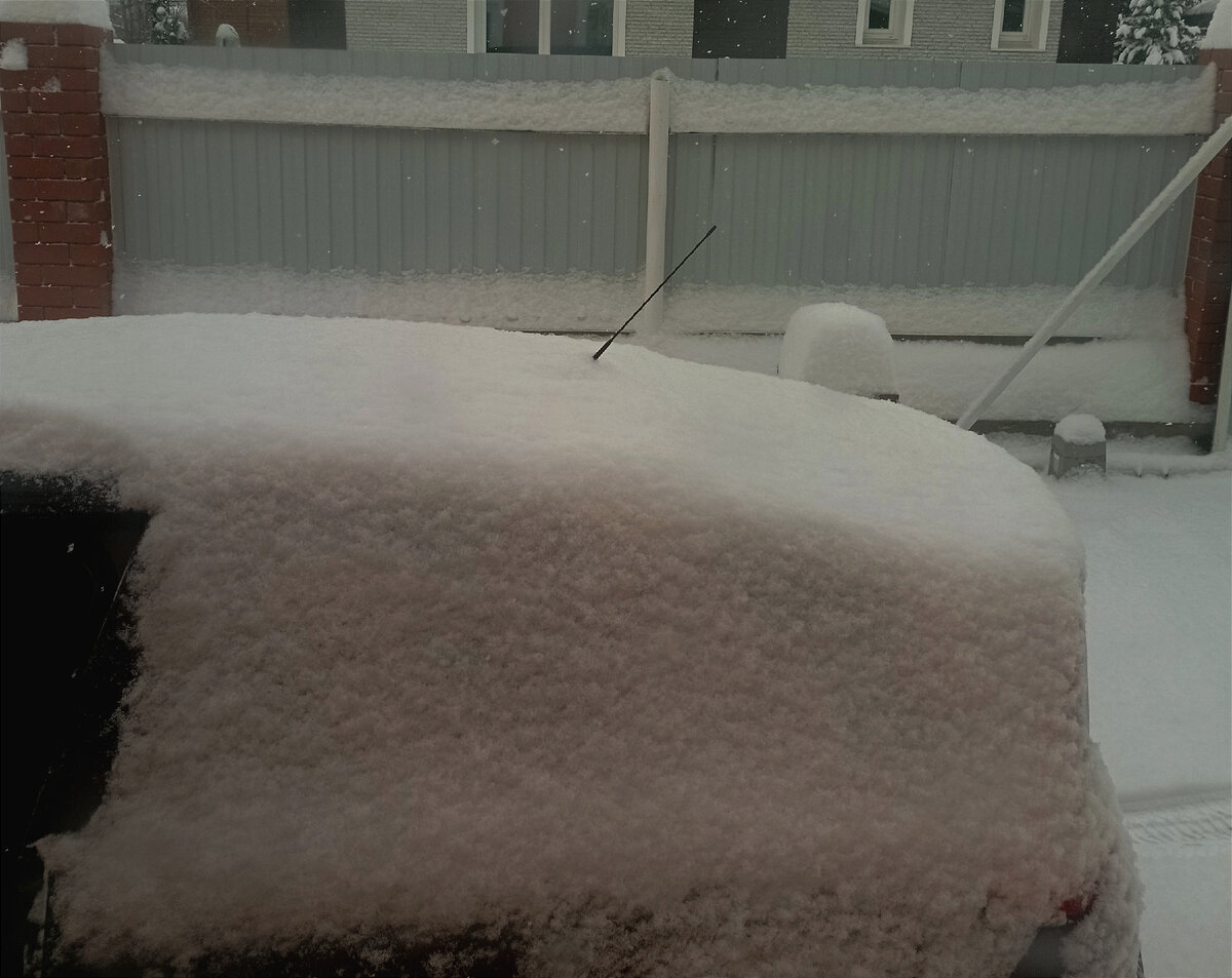 Сугроб или машина?