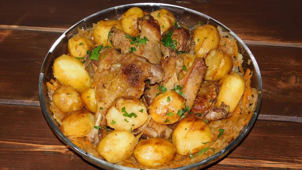Тушёная картошка с мясом в казане — рецепт с фото пошагово. Как потушить картошку с мясом в казане?