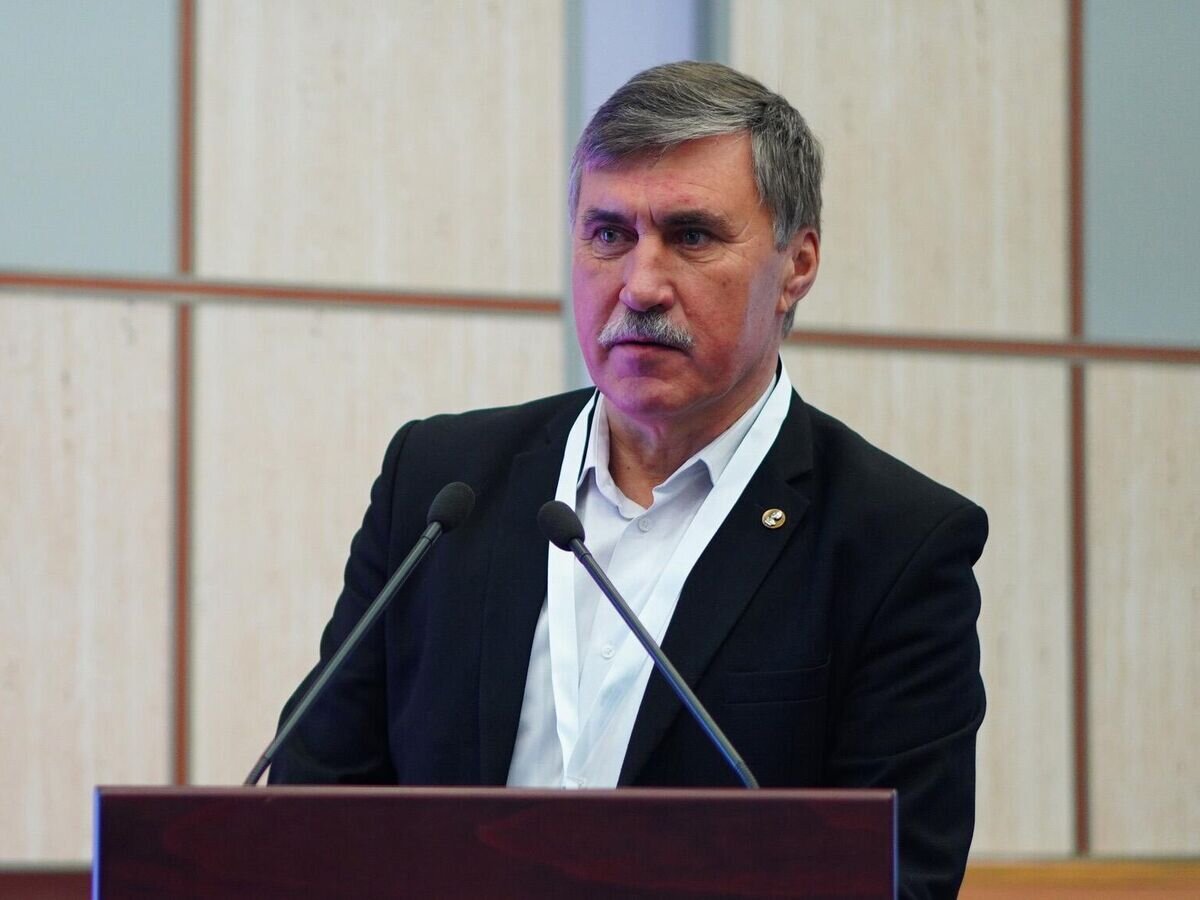    Игорь Анатольевич Каляев — сопредседатель направлений НЦФМ "Национальный центр исследования архитектур суперкомпьютеров" и "Искусственный интеллект и большие данные в технических, промышленных, природных и социальных системах", академик РАН© НЦФМ