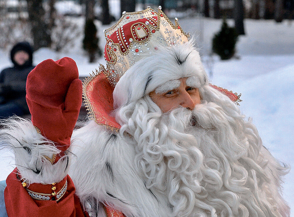 Father frost. Father frost. Father frost riddle. Дед мороз на белом фоне. Изображение деда мороза для детей.