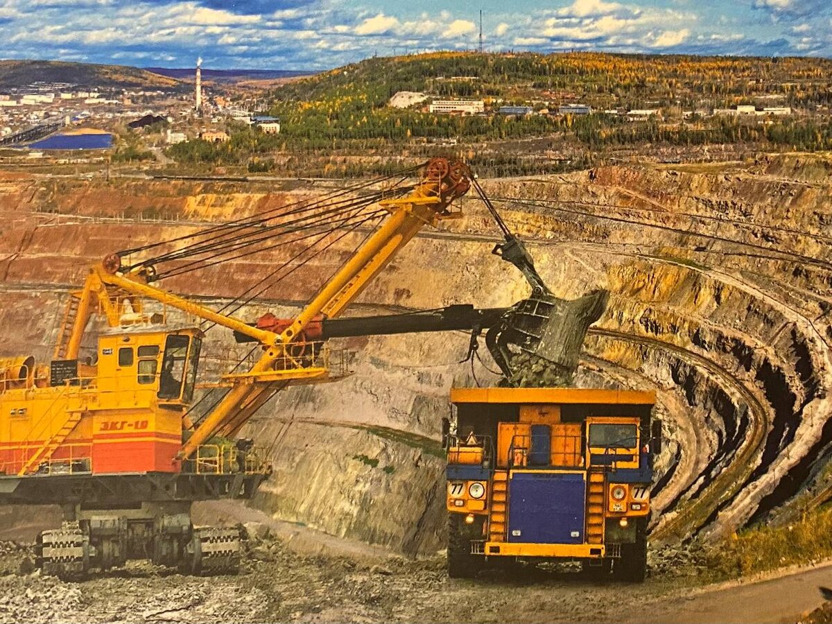Коршуновский ГОК - один из крупнейших представителей российской горнодобывающей промышленности и единственное в Восточной Сибири горно-обогатительное предприятие по добыче и обогащению железной руды.