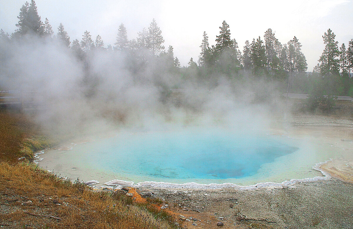 Рис.1 Физическое явление – испарение воды в горячем источнике