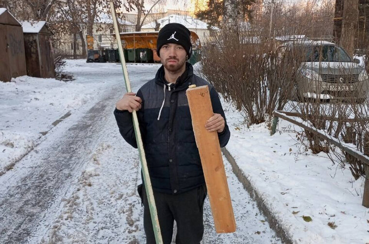    Антон Бурдин ведет TikTok о своей повседневной жизни