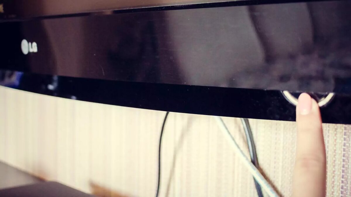     Власти Казахстана занялись изучением информации и ситуации вокруг сериала «Слово пацана». Об этом заявил министр науки и образования страны Саясат Нурбек, передает РИА «Новости».