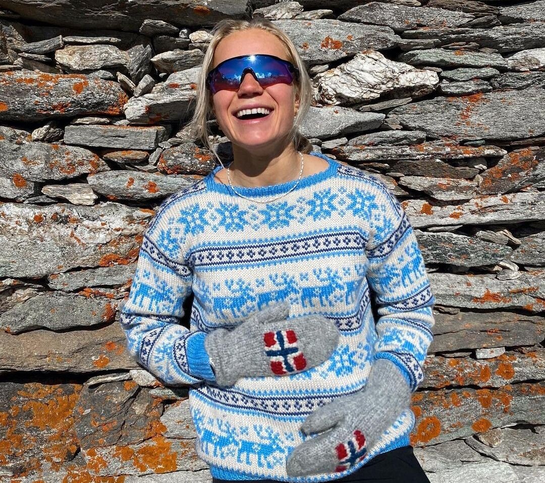    Социальные сети Ю. Арнеклейв