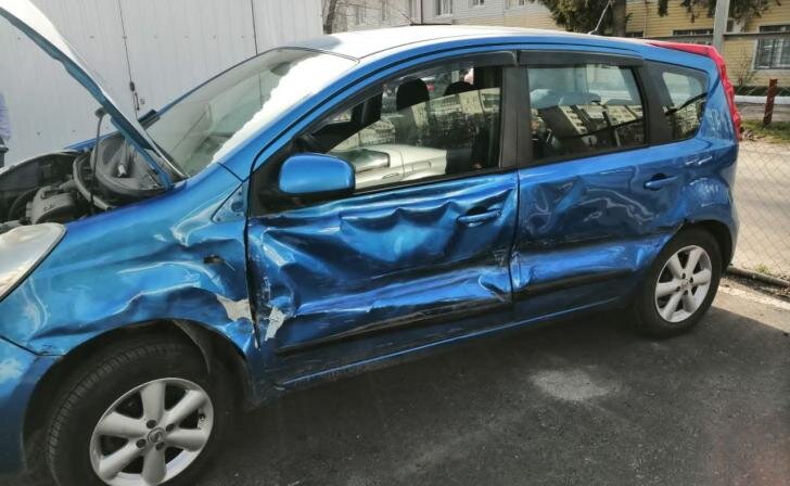    Машина после аварии, фото Екатерины К.