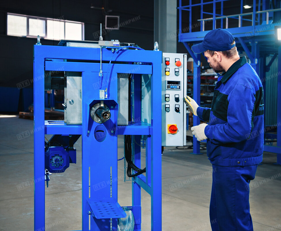 Шкаф управления фасовщика сыпучих материалов в клапанные мешки от ПТК "Инжиниринг"