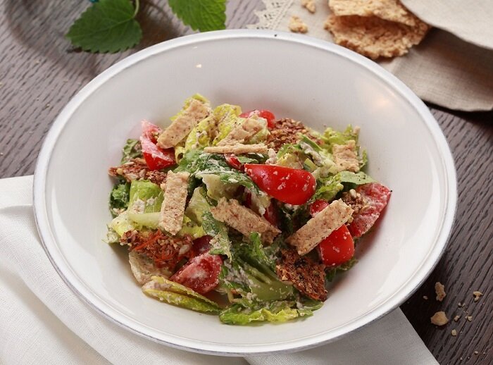 Новогодний салат «Цезарь»