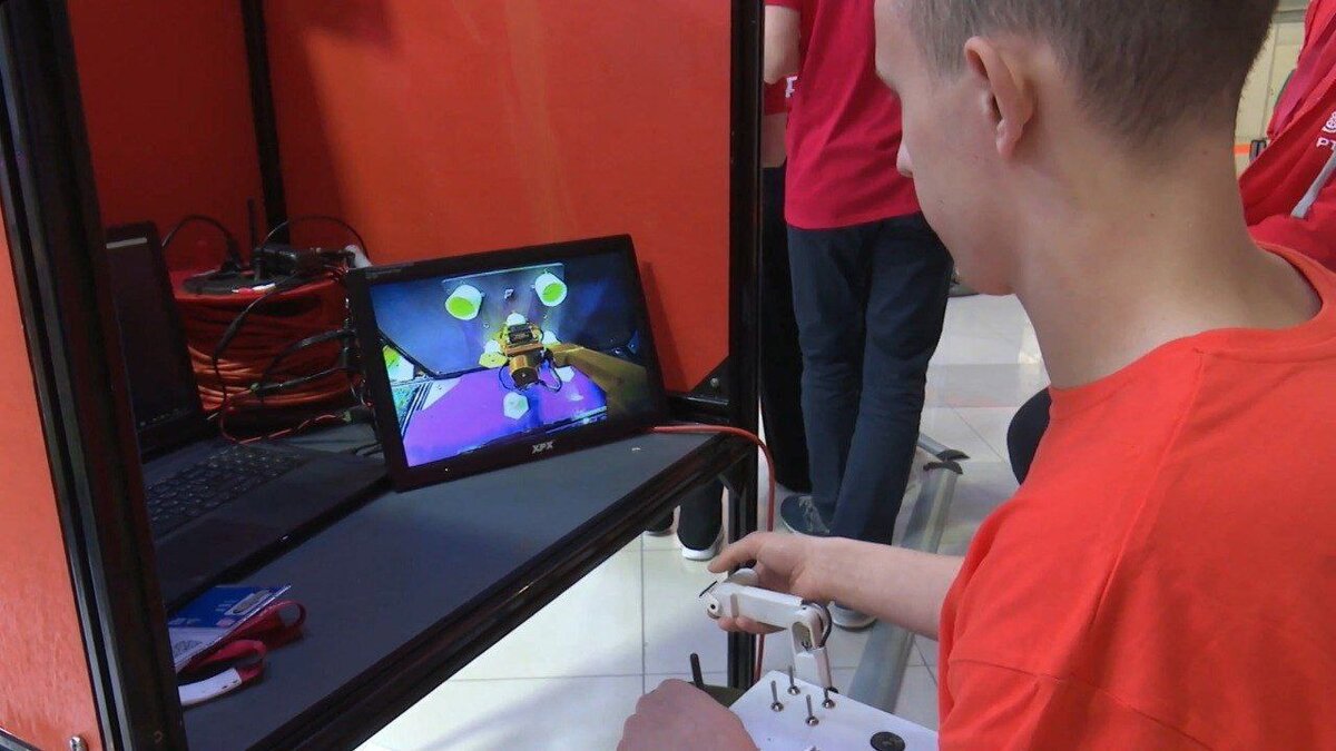    16-летний ивановец стал призером международного турнира по робототехнике