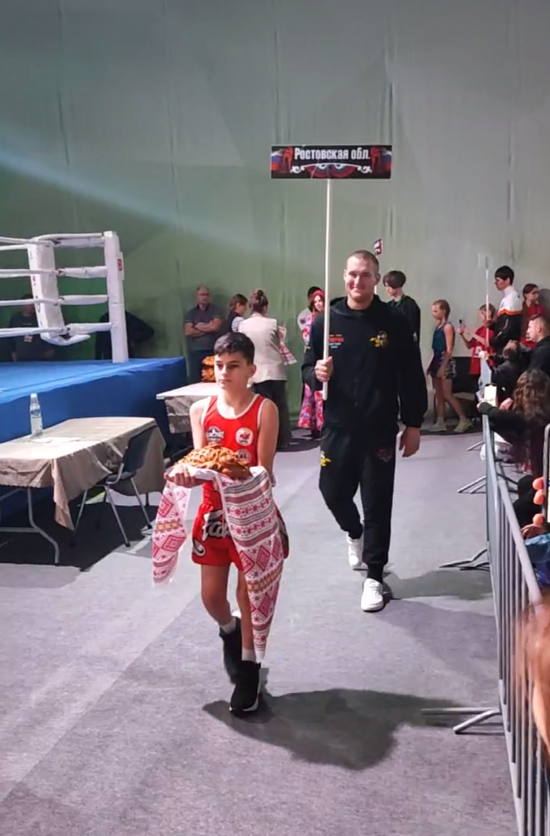 Моя косвенная роль в открытии турнира.