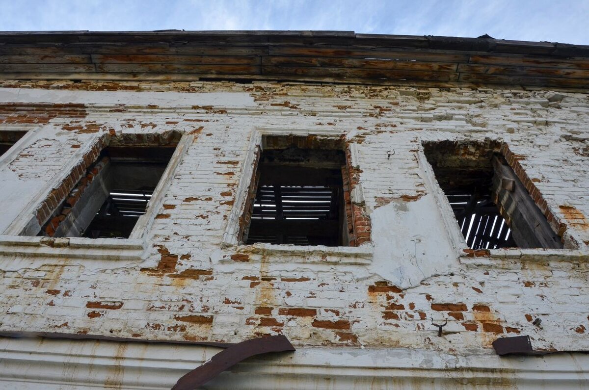 Жителей аварийного дома обещают расселить до 2025 года.  Фото: «ФедералПресс» / Дмитрий Шевалдин