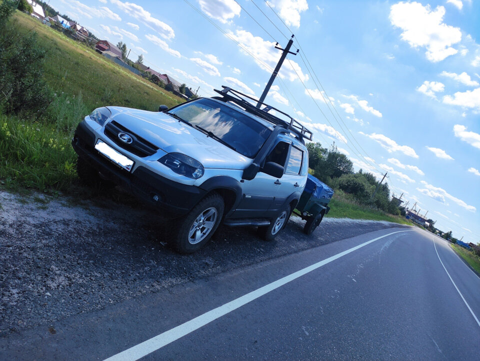 Шеви нива датчик. Рено Дастер 4 на 4. Силовой бампер Renault Duster. Силовой бампер Рено Дастер 4х4. Силовой бампер на Дастер 2021.