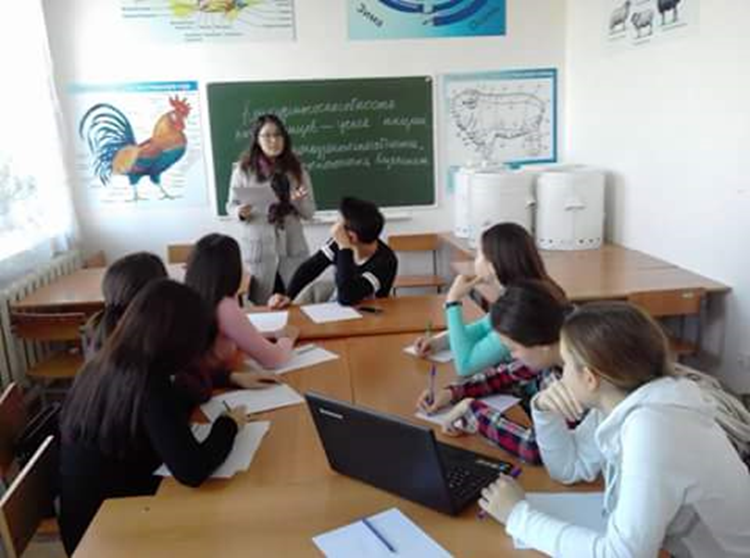 Снова открытое занятие у моей кураторской группы.