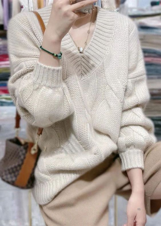 Вязаные свитера мода зима 2024 (73 фото)