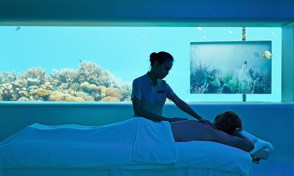 Мальдивах отель Huvafen Fushi подводный. Lime Spa at Huvafen Fushi, Мальдивы. Poseidon Undersea Resort спа. Джулс Андерси Лодж.