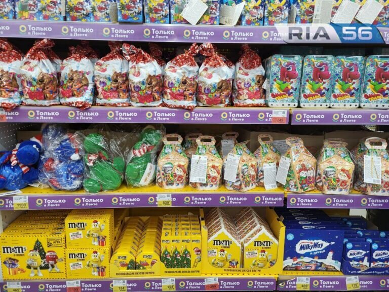    В Оренбурге работает горячая линия по вопросам качества новогодних подарков для детей Кристина Просвиркина