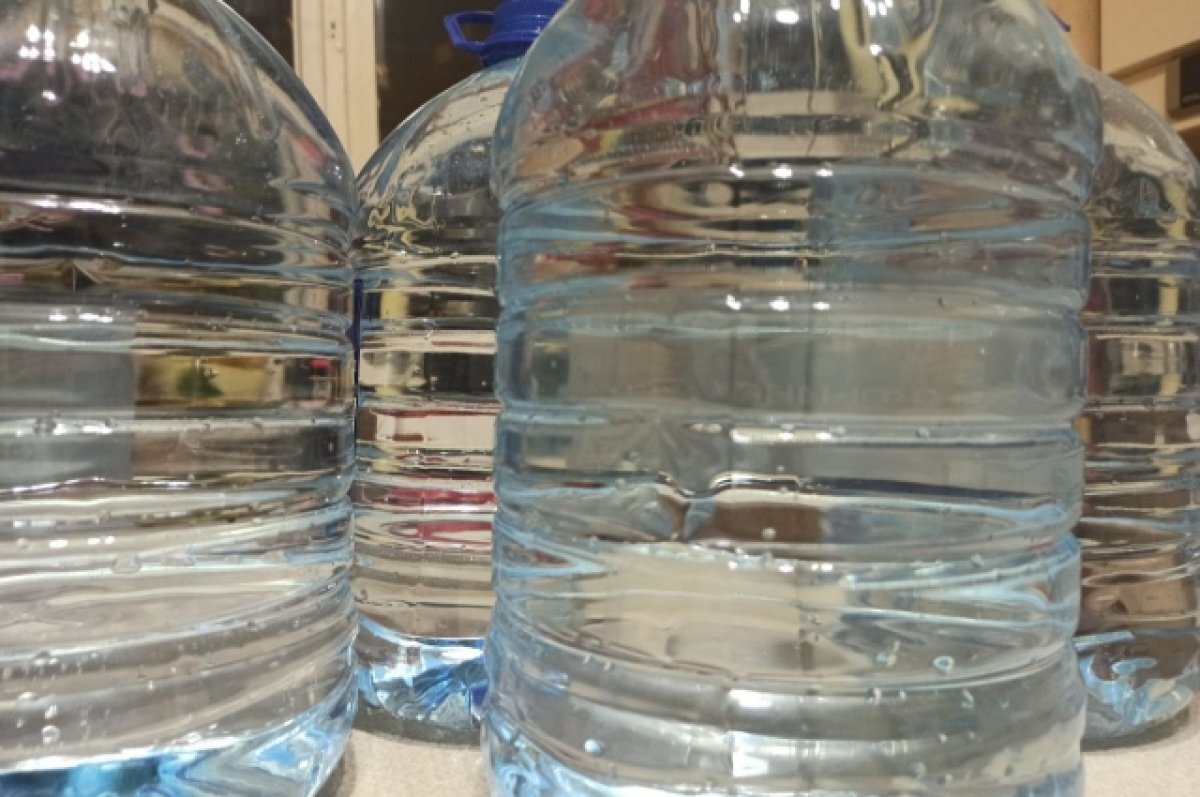    В мэрии Первоуральска озаботились доставкой воды пожилым и инвалидам