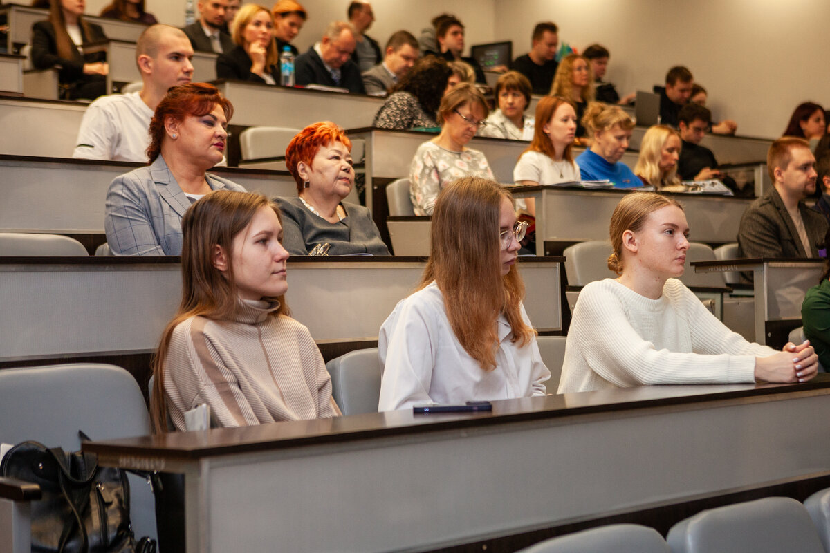 В ВолГУ прошла международная научно-практическая конференция «Развитие  конституционного и отраслевого законодательства в эпоху глобальных перемен  и больших вызовов»