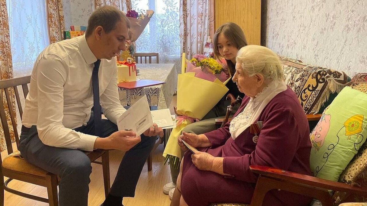    Ветеран труда Мария Кобецкая отметила 95-летие Фото: пресс-служба Прикубанского округа