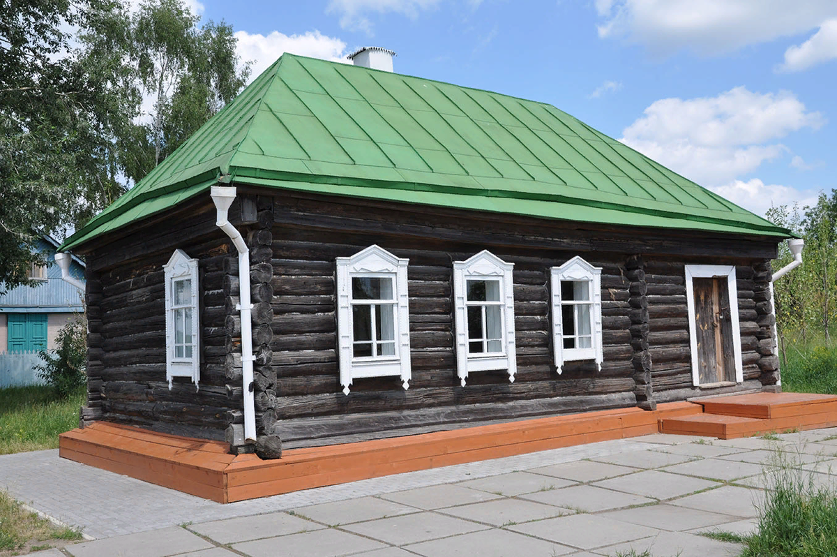 где родился абрамов. жукова, деревня стрелковка. музей весниных в юрьевце. дом антона павловича чехова в таганроге. где родился местный.