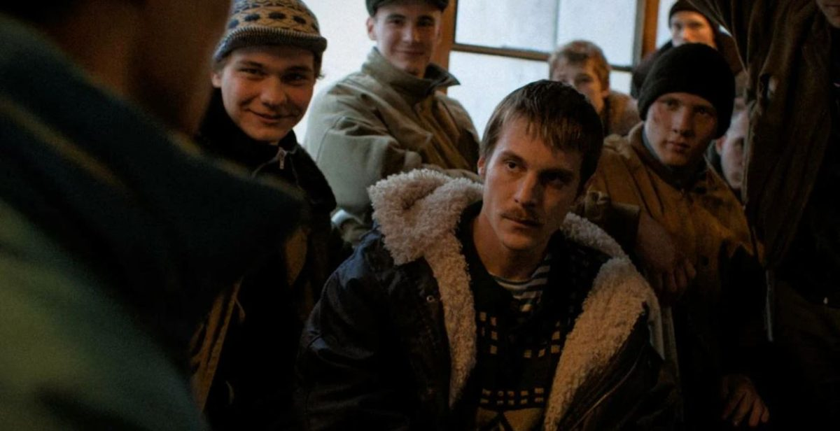 Фото: кадр из к/ф «Слово пацана. Кровь на асфальте», 2023г., реж. Жора Крыжовников 
Некоторые считают, что герои учат зрителей плохому