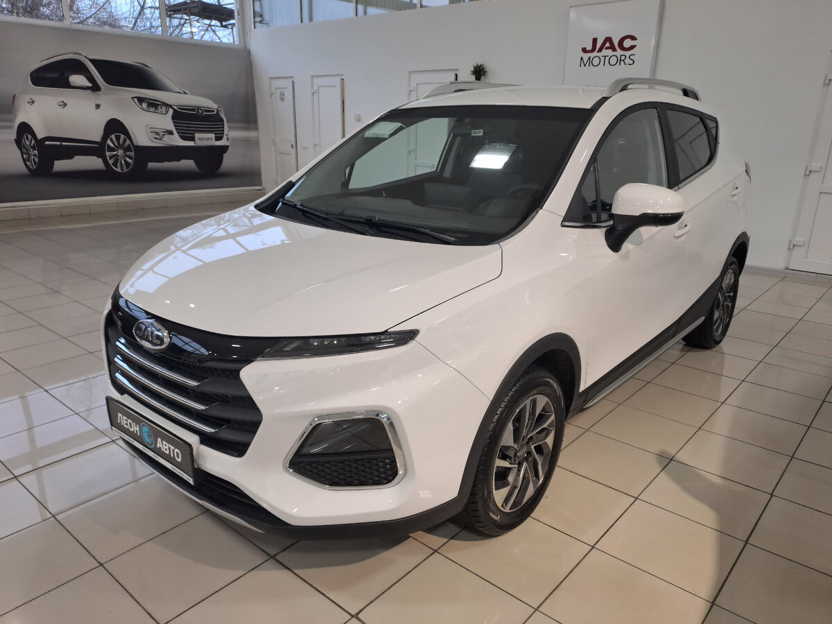 JAC начал отгружать к дилерам кроссоверы S3 Pro - он по цене дешевле ...