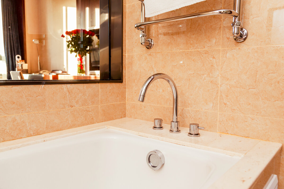 9 лучших недорогих смесителей для ванны с длинным изливом