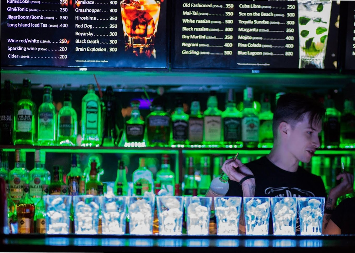 Moscow московская ул 95. Jim n Jack s Bar. Jim Jack бар. Jim 'n' Jack's, Москва. Jim and Jack Мясницкая.