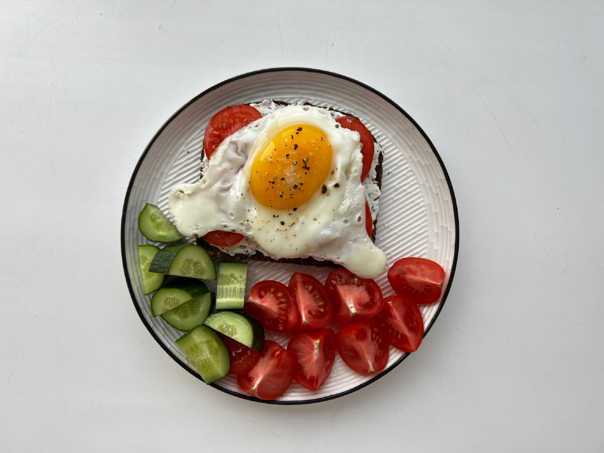 Время приготовления такого завтрака займёт не больше 10 минут 