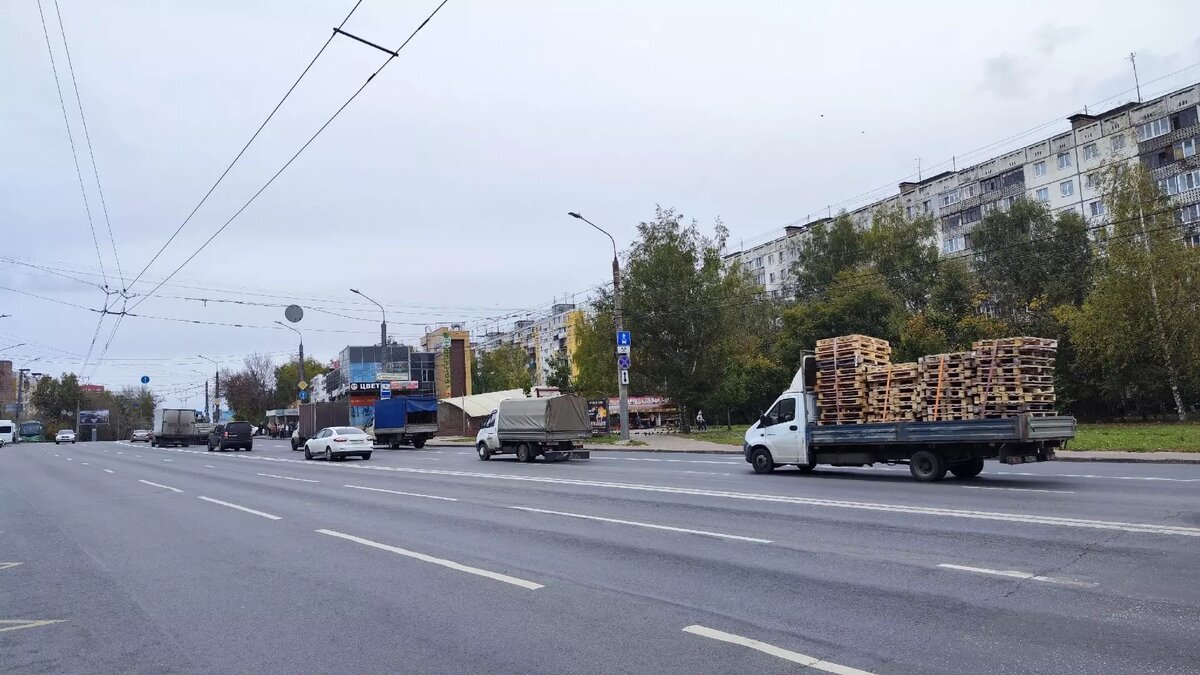     Нижегородцев шокировала предварительная стоимость строительства дублера проспекта Гагарина — более 64 млрд рублей. Своими мнениями жители поделились в соцсетях.