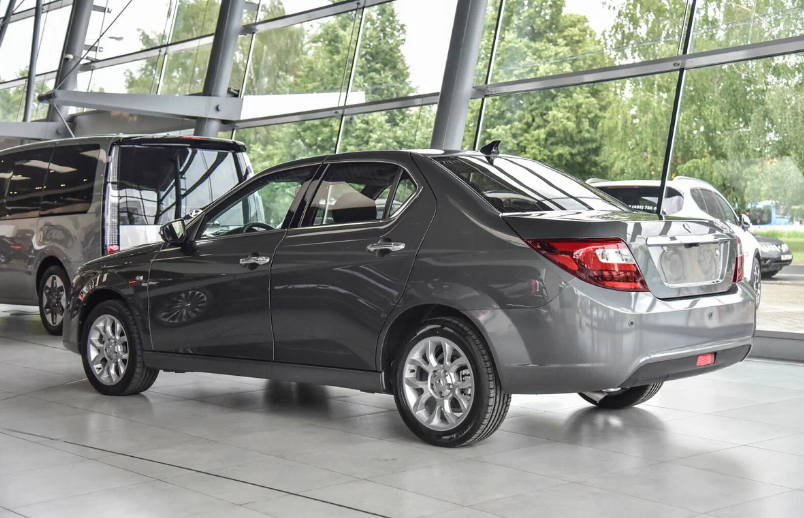 "АВТОВАЗУ дали крепкого леща" - В РФ завезли народный седан с 6АКПП ...