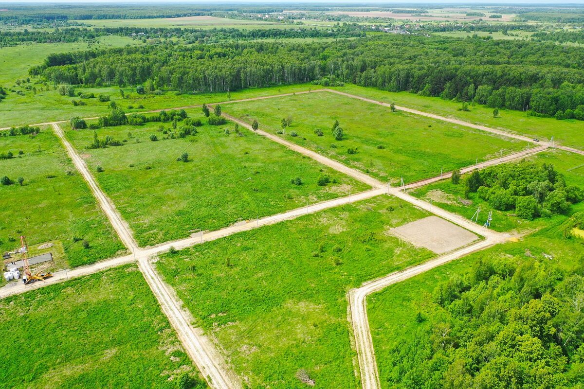 Только в последний месяц 2023 годы вам предоставляется уникальная возможность стать владельцем участка в подмосковном поселке Малахитовая поляна со скидкой 35% !