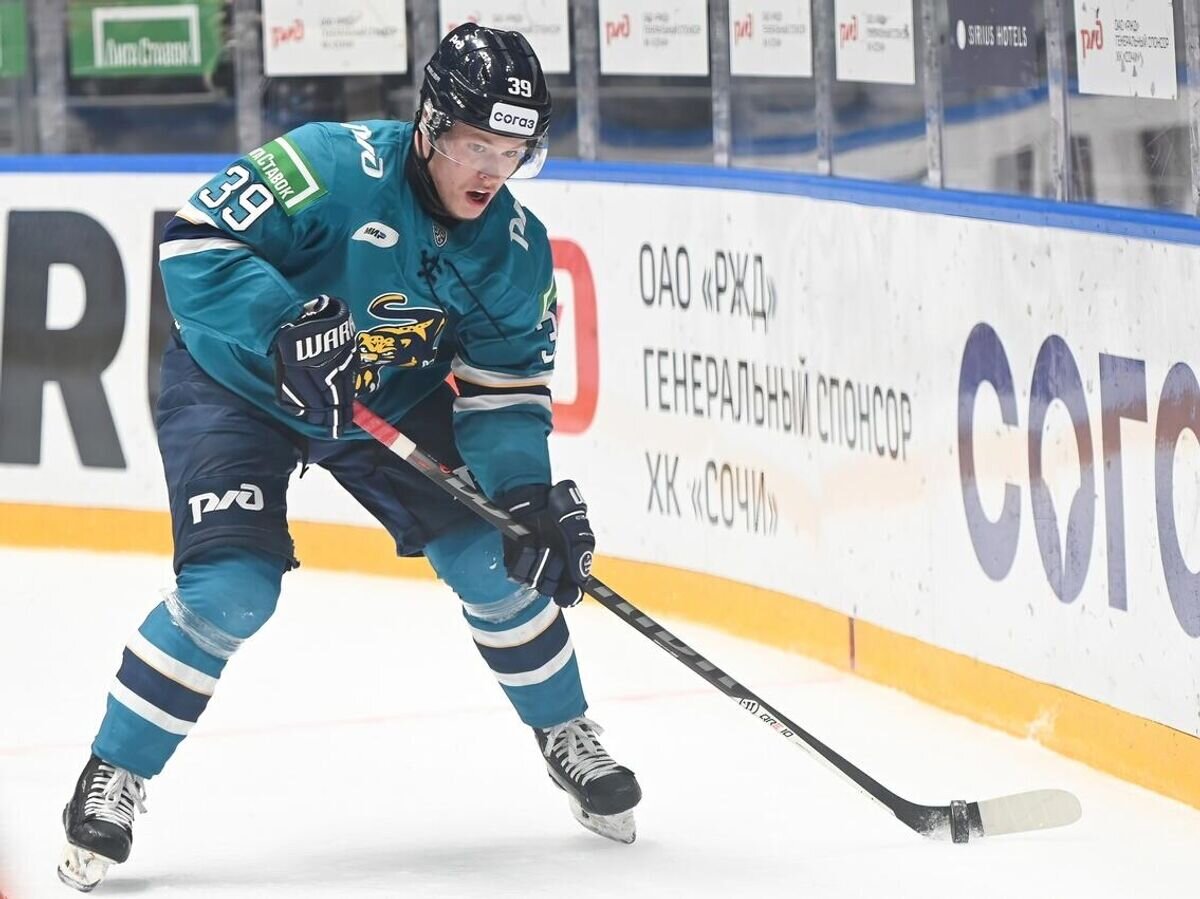    Хоккеист "Сочи" Матвей Мичков© Фото : Пресс-служба ХК "Сочи"