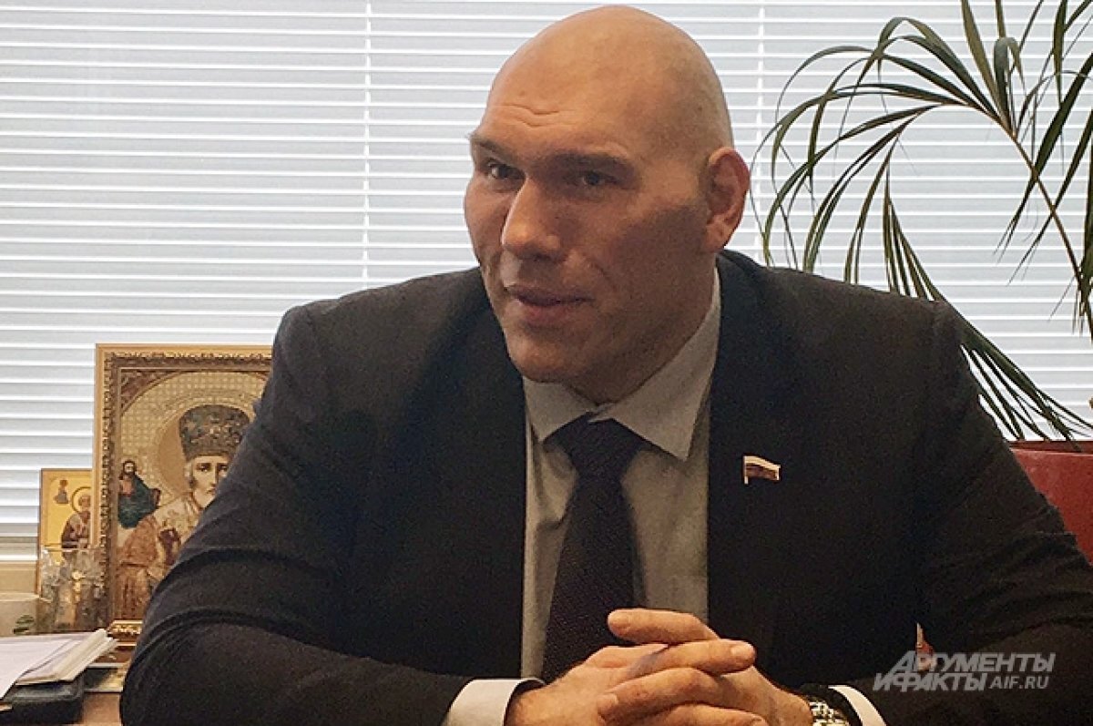    Валуев согласился с главой UFC, что россияне «поглотят Америку»