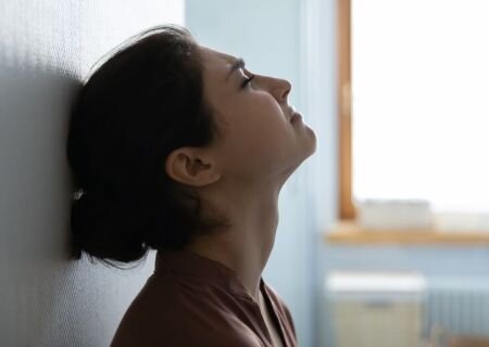    «Новые люди» хотят штрафовать за публичное оскорбление женщин. Призывы к запрету абортов и высшего образования в их числе