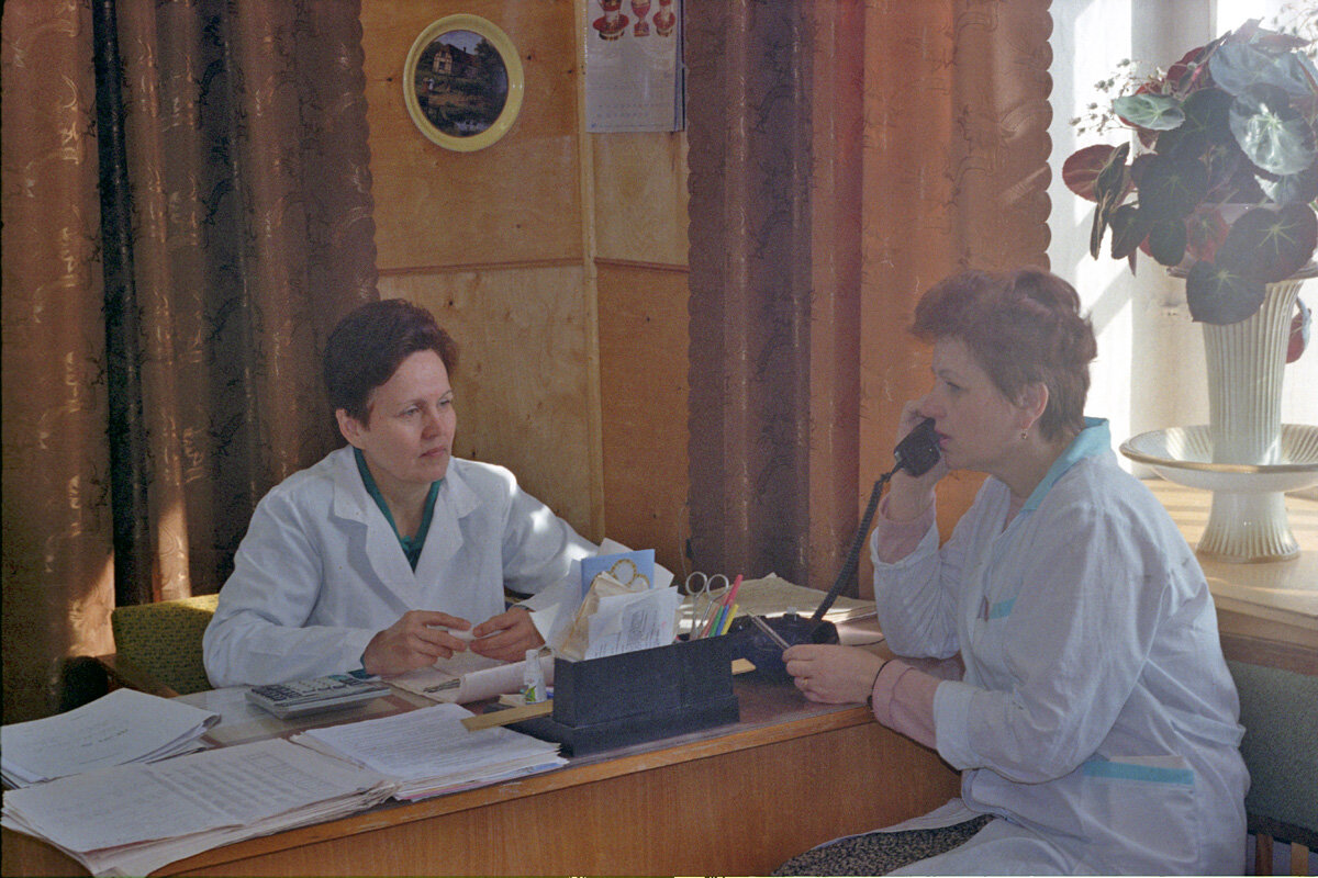 Начальник формовочного цеха Римма Савенкова и зам. по производству Любовь Шилова. Листайте.  