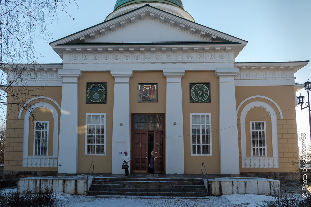 Западный фасад храма Рождества Богородицы в Чермозе